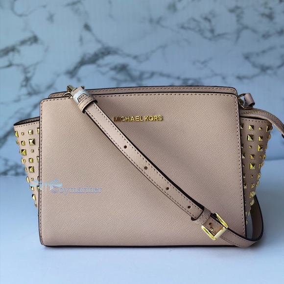 🍀 Michael Kors Selma Studded Meduim Crossbody - Picture 2 of 8